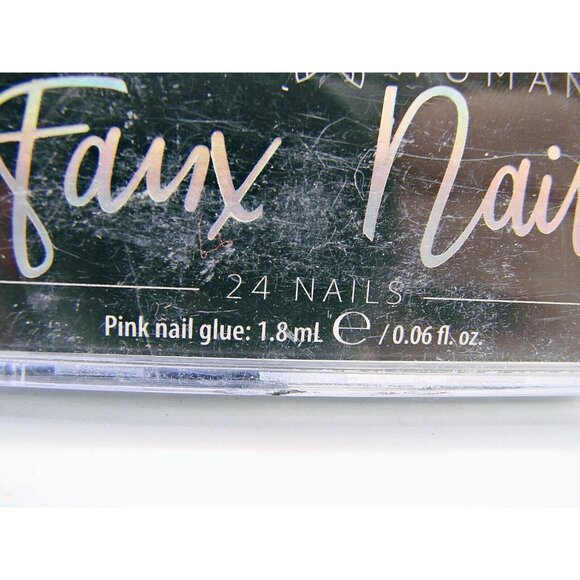 Lot 5 Pretty Woman Multi Style Faux Nails with Glue and Press On Coffin All New - Picture 11 of 11
